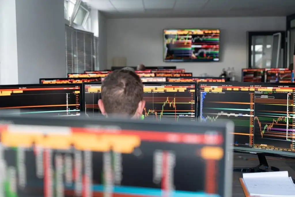 Tradingfloor in Braunschweig blick zur Tafel